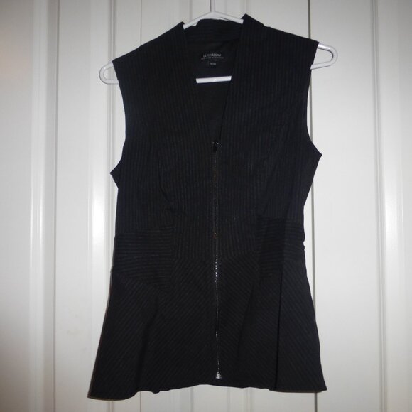LE CHATEAU black pinstripe zip up peplum top - Picture 2 of 10